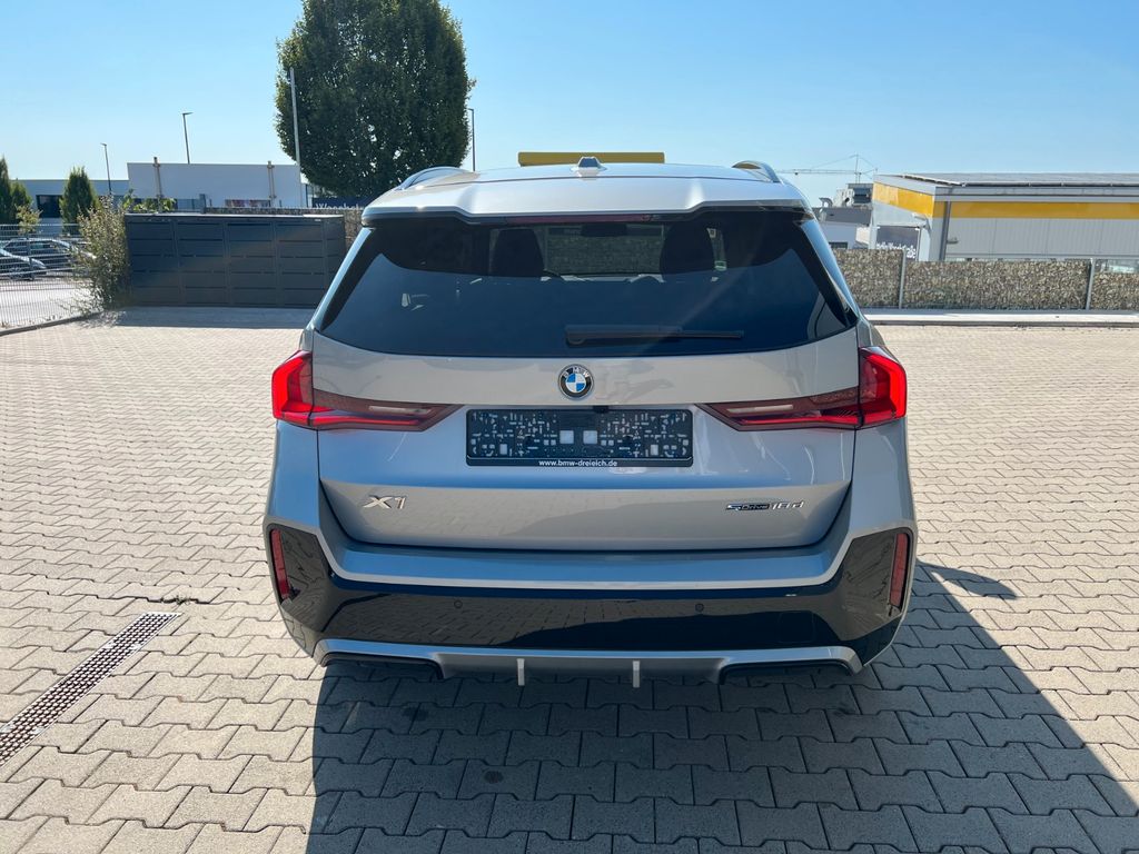 BMW X1 2025 г. Серебристый, пробег 17000 км