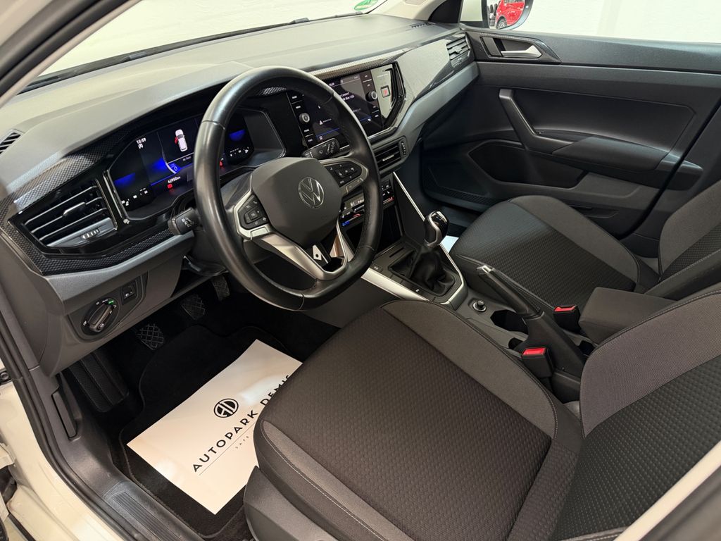 Volkswagen Taigo 2022 г. Серый, пробег 42900 км