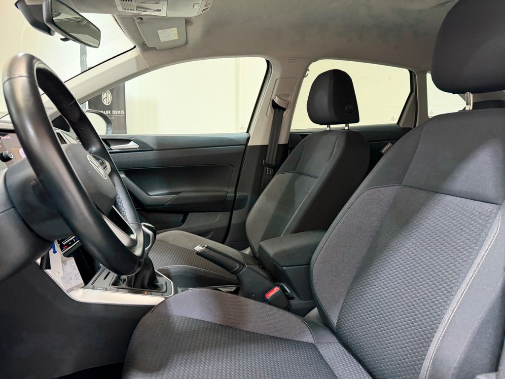 Volkswagen Taigo 2022 г. Серый, пробег 42900 км