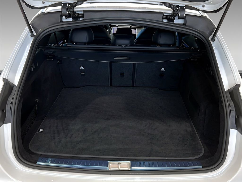 Mercedes-Benz E 220 2025 г. Белый, пробег 36120 км