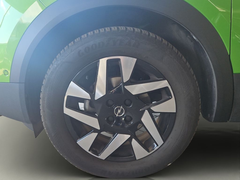 Opel Mokka 2024 г. Зелёный, пробег 25745 км