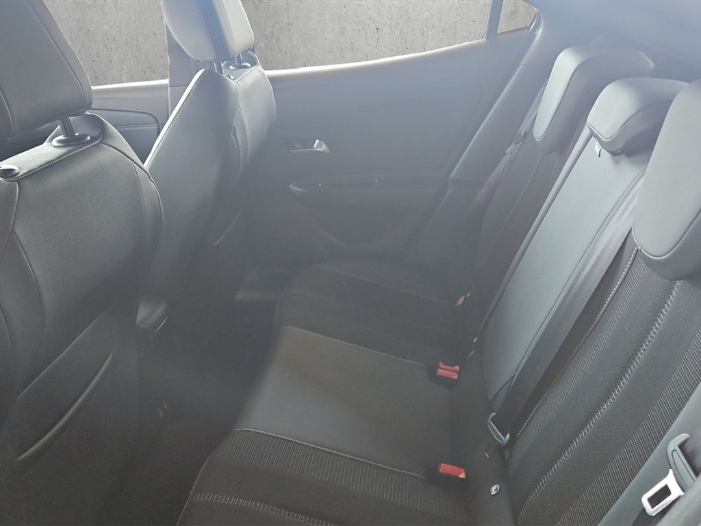 Opel Mokka 2024 г. Зелёный, пробег 25745 км
