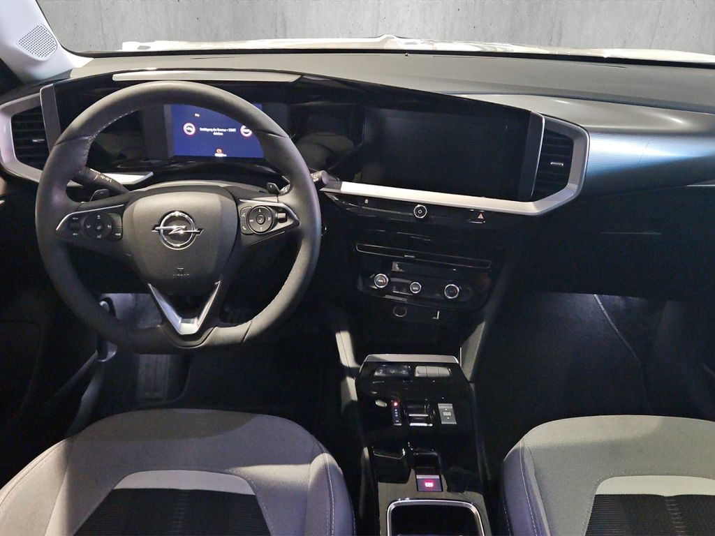 Opel Mokka 2024 г. Белый, пробег 49650 км