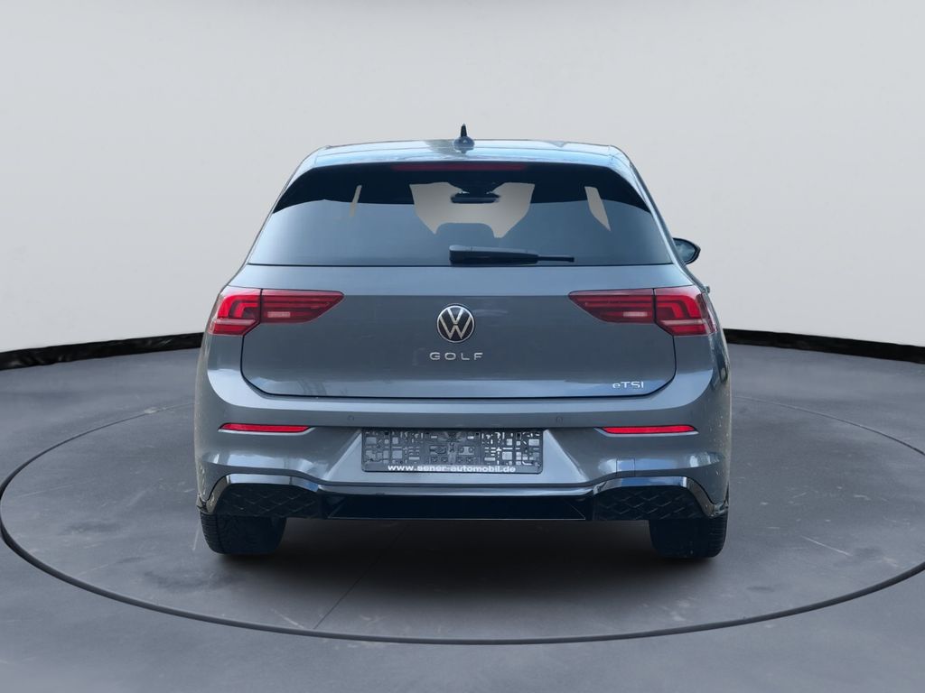 Volkswagen Golf 2025 г. Серый, пробег 32000 км