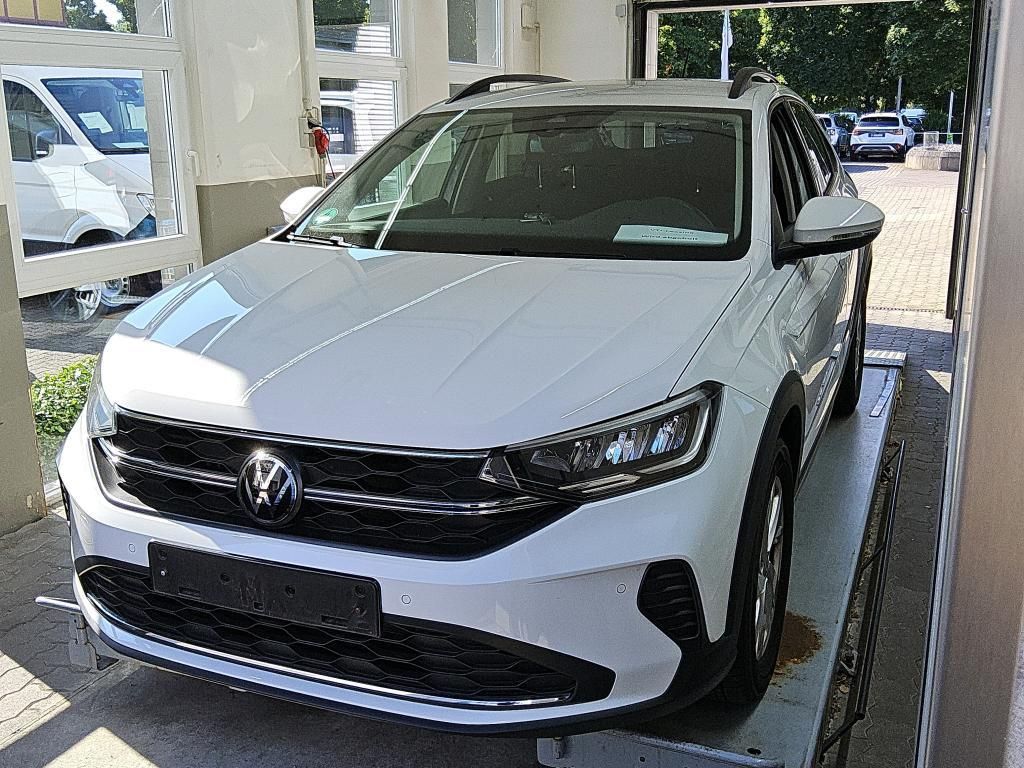Volkswagen Taigo 2022 г. Белый, пробег 40559 км
