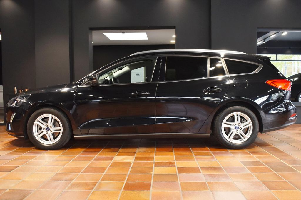 Ford Focus 2021 г. Чёрный, пробег 46970 км
