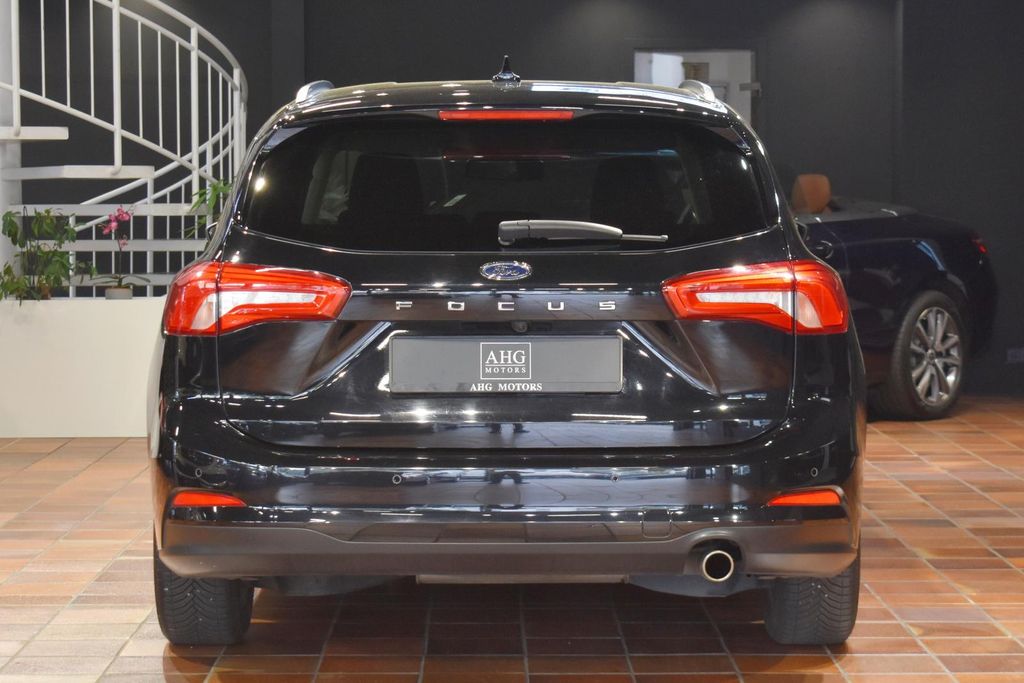 Ford Focus 2021 г. Чёрный, пробег 46970 км