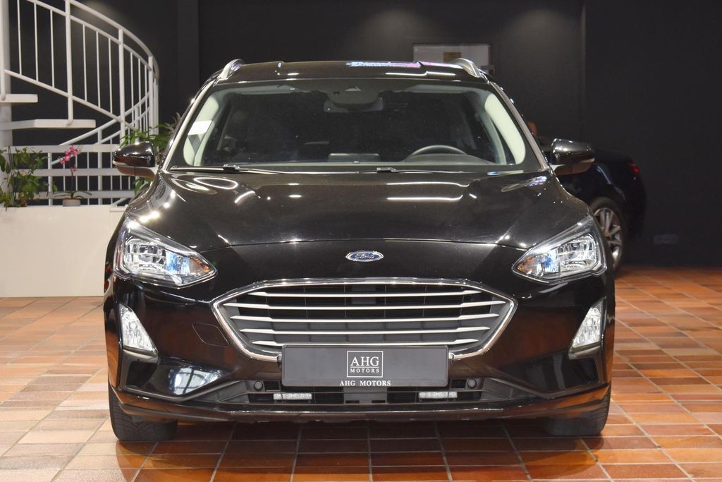 Ford Focus 2021 г. Чёрный, пробег 46970 км