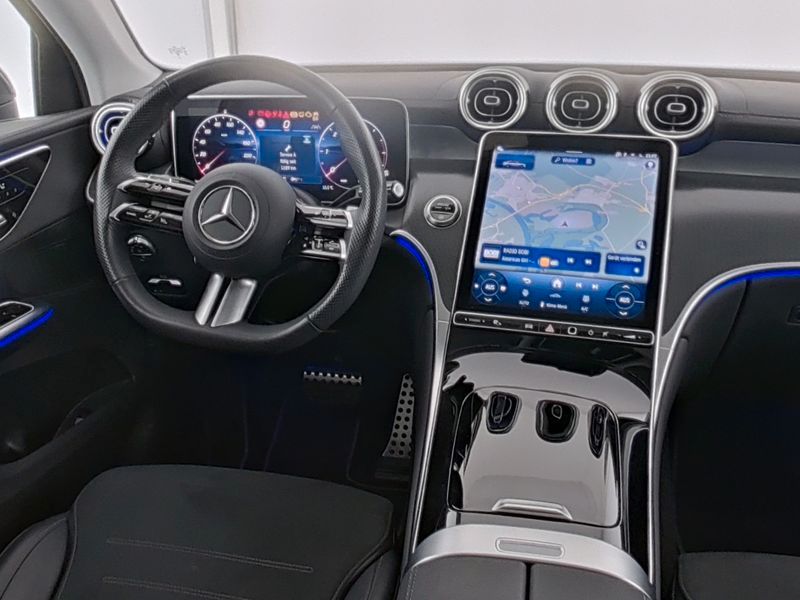 Mercedes-Benz GLC 220 2025 г. Чёрный, пробег 26191 км