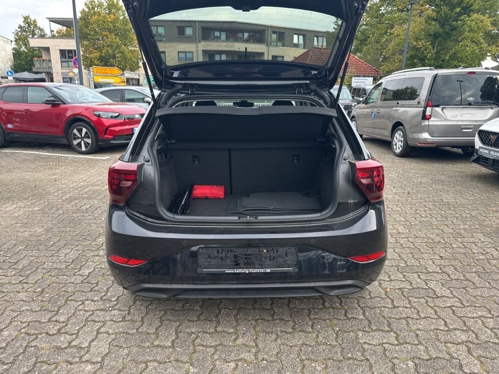 Volkswagen Polo 2023 г. Чёрный, пробег 41500 км
