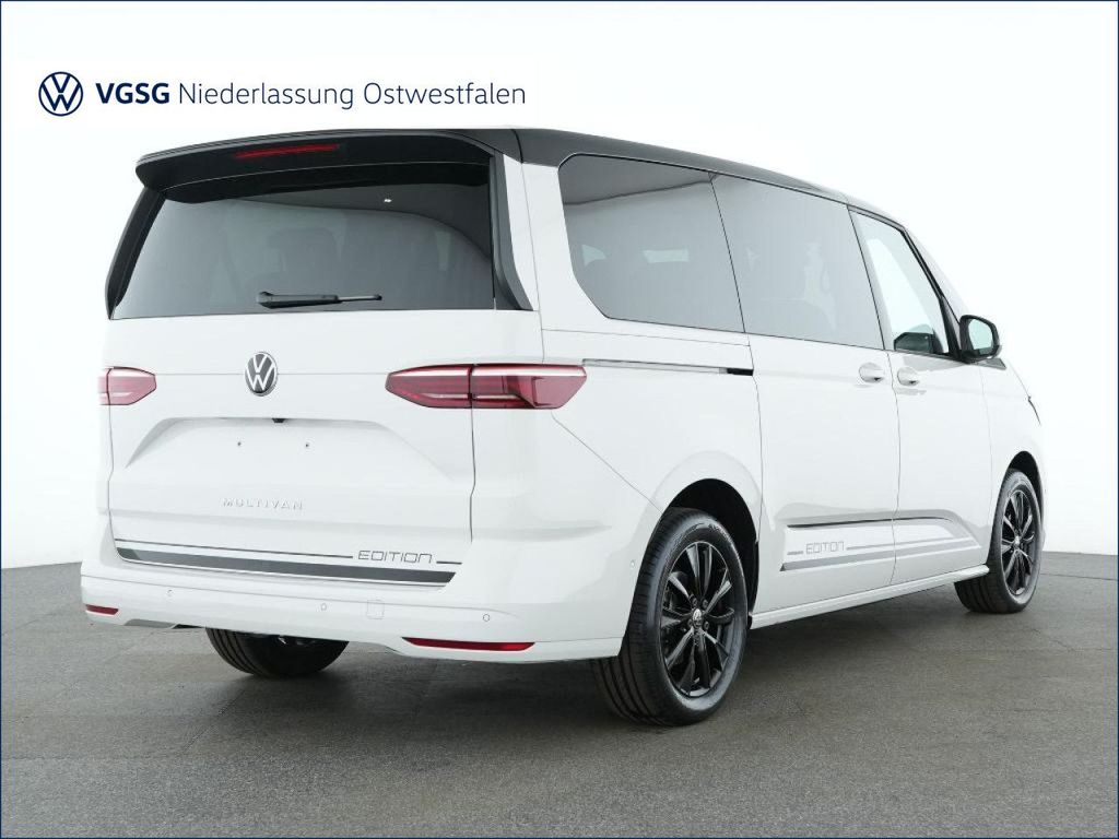 Volkswagen T7 MULTIVAN 2026 г. Белый, пробег 16021 км
