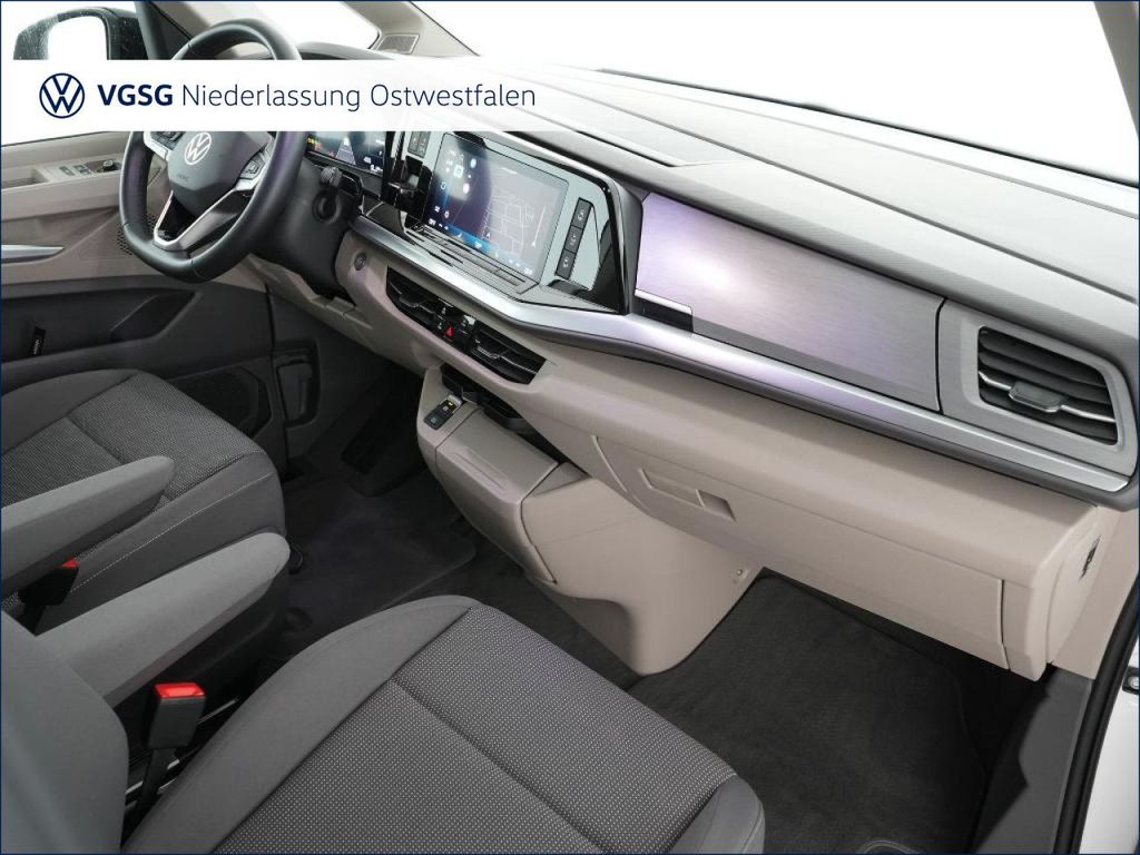 Volkswagen T7 MULTIVAN 2026 г. Белый, пробег 16021 км