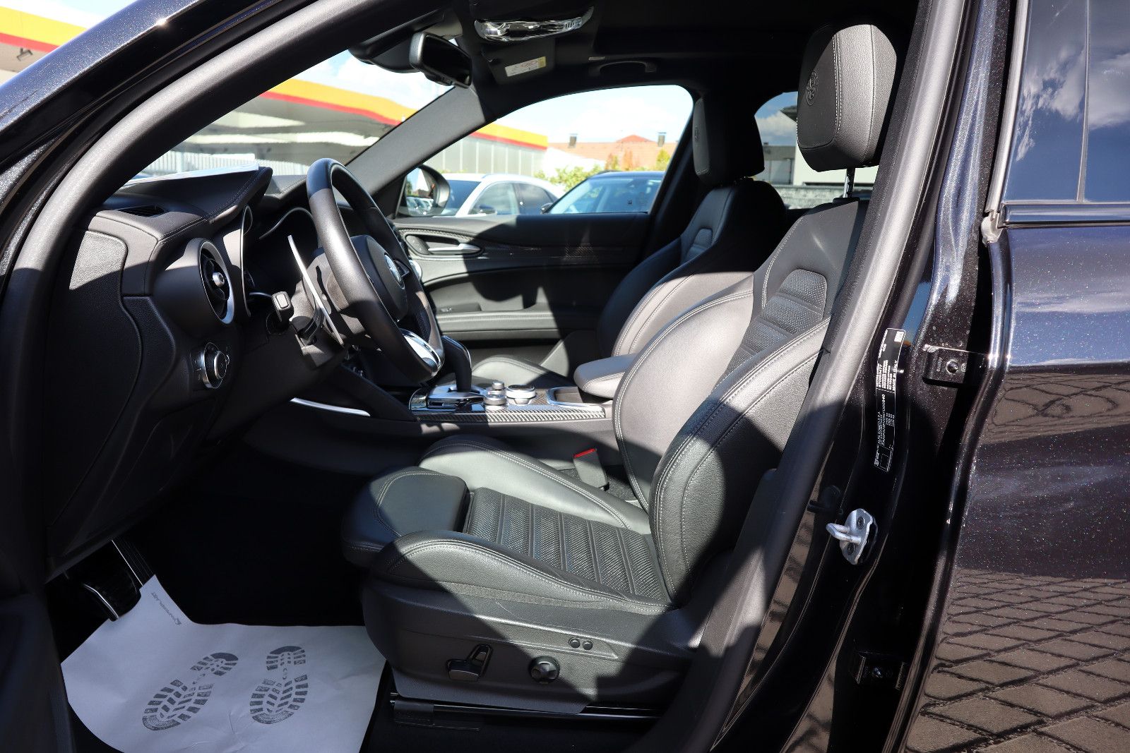 Alfa Romeo Stelvio 2023 г. Чёрный, пробег 45980 км