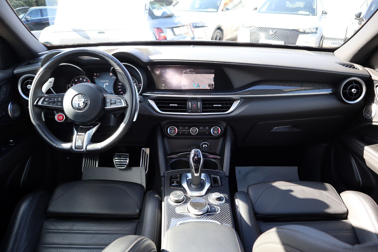 Alfa Romeo Stelvio 2023 г. Чёрный, пробег 45980 км