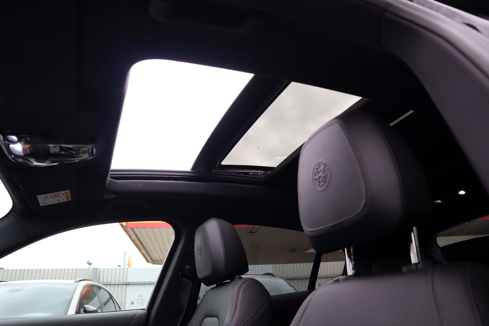 Alfa Romeo Stelvio 2023 г. Чёрный, пробег 45980 км