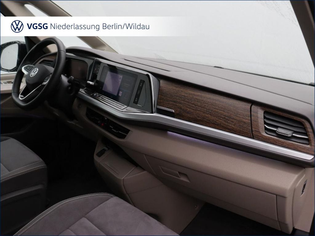 Volkswagen T7 MULTIVAN 2026 г. Синий, пробег 14240 км