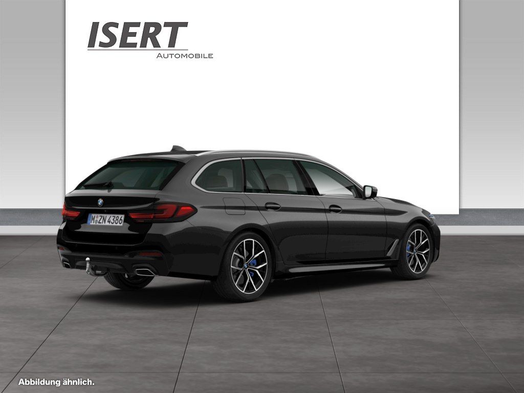 BMW 540 2023 г. Чёрный, пробег 54100 км