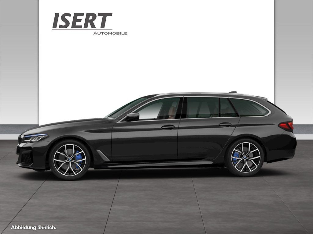 BMW 540 2023 г. Чёрный, пробег 54100 км
