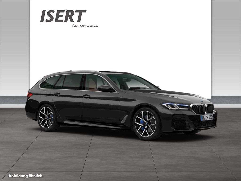 BMW 540 2023 г. Чёрный, пробег 54100 км