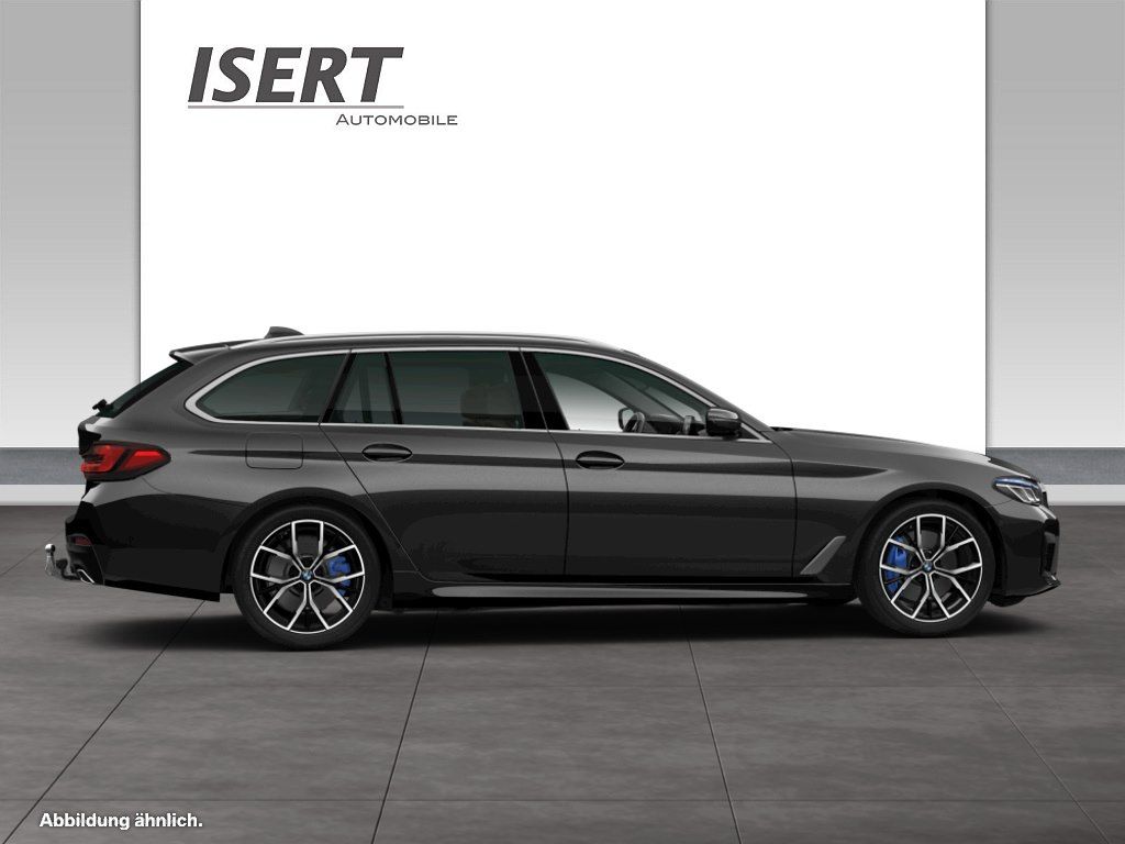 BMW 540 2023 г. Чёрный, пробег 54100 км