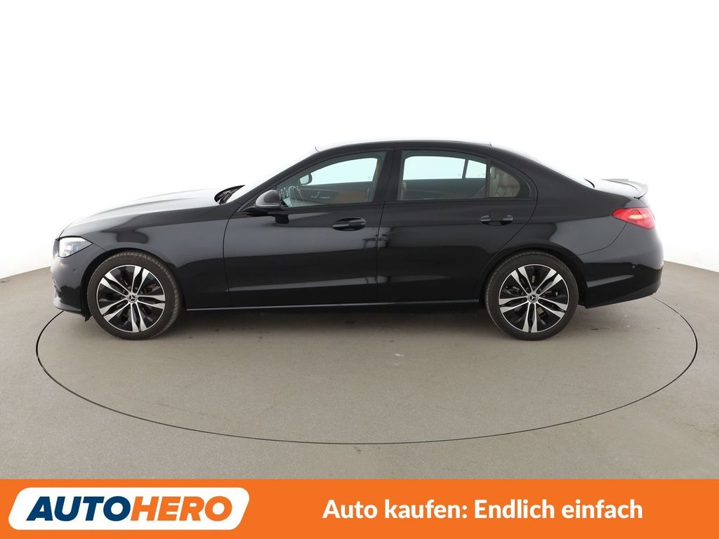 Mercedes-Benz C 300 2023 г. Чёрный, пробег 45208 км