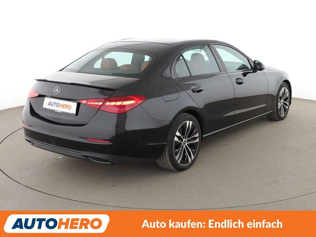 Mercedes-Benz C 300 2023 г. Чёрный, пробег 45208 км