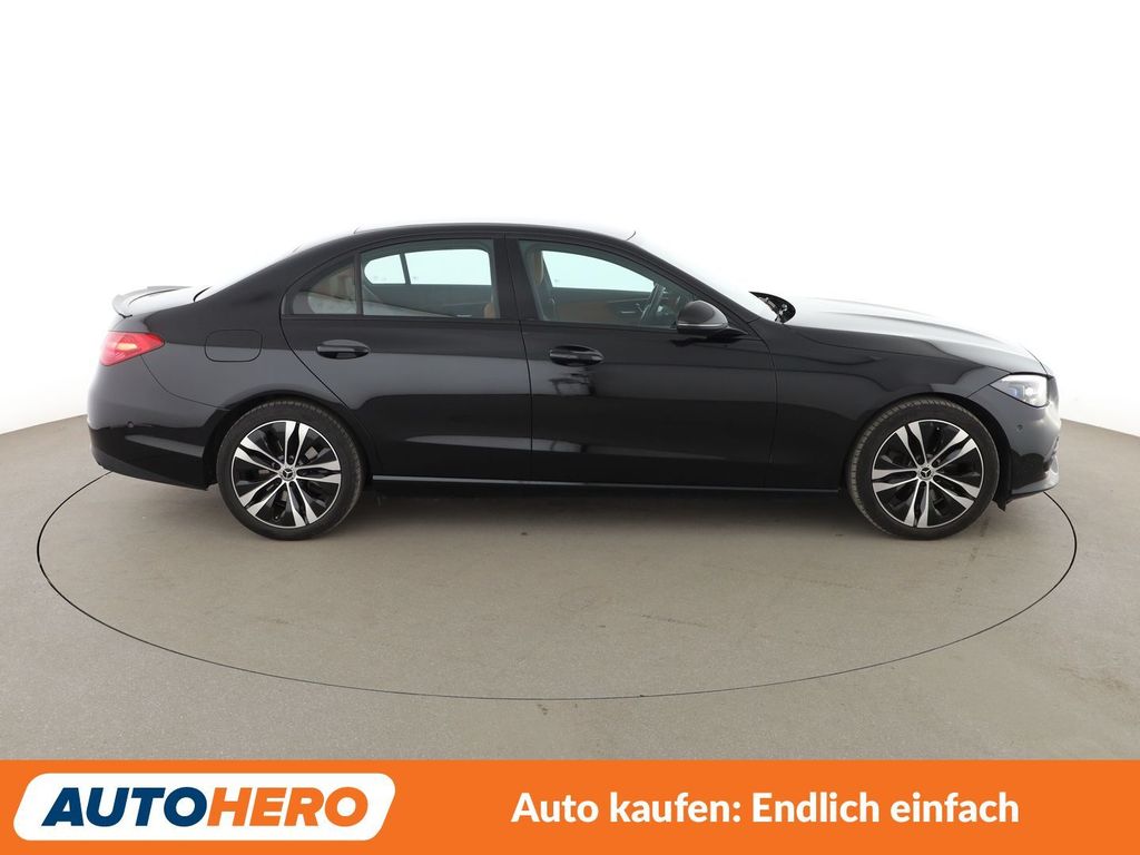 Mercedes-Benz C 300 2023 г. Чёрный, пробег 45208 км