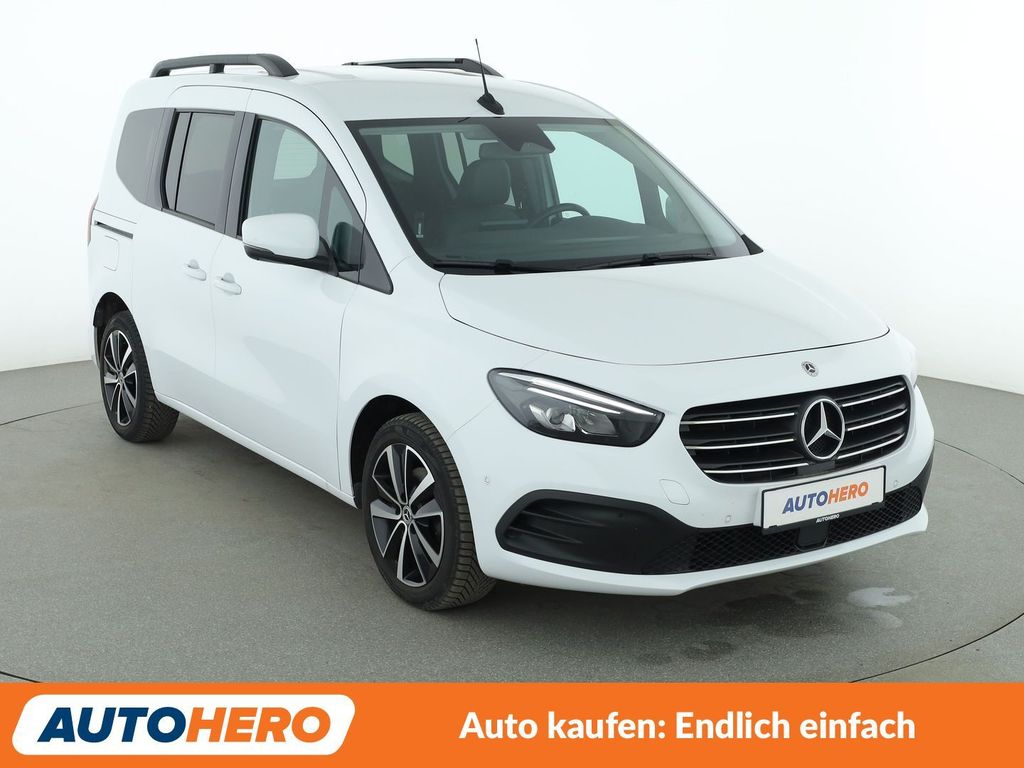 Mercedes-Benz T-CLASS 2023 г. Белый, пробег 51872 км