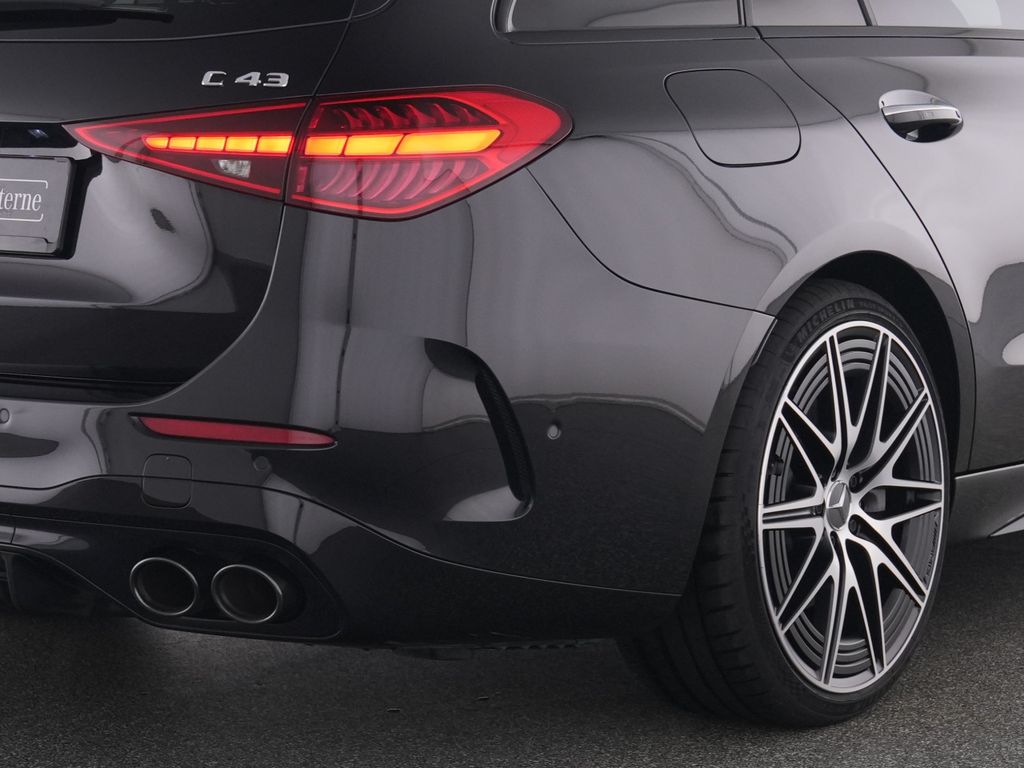 Mercedes-Benz C 43 AMG 2023 г. Чёрный, пробег 27596 км