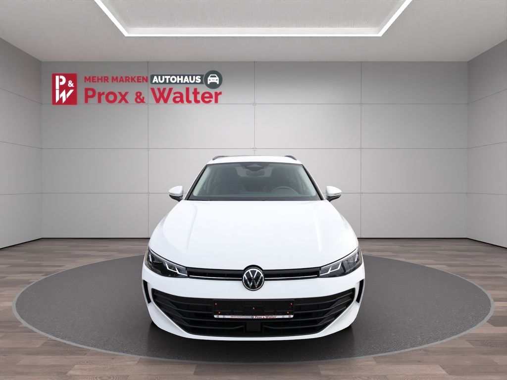 Volkswagen PASSAT VARIANT 2025 г. Белый, пробег 37126 км