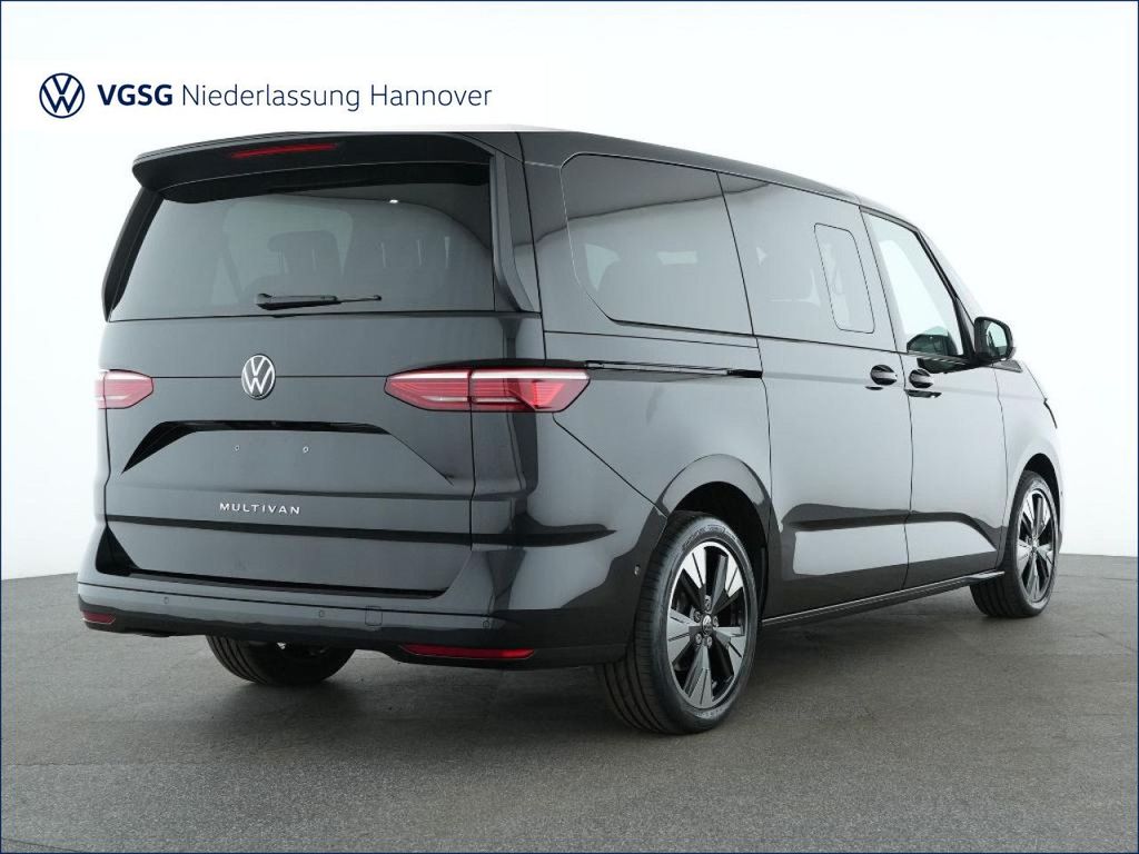 Volkswagen T7 MULTIVAN 2026 г. Чёрный, пробег 27413 км