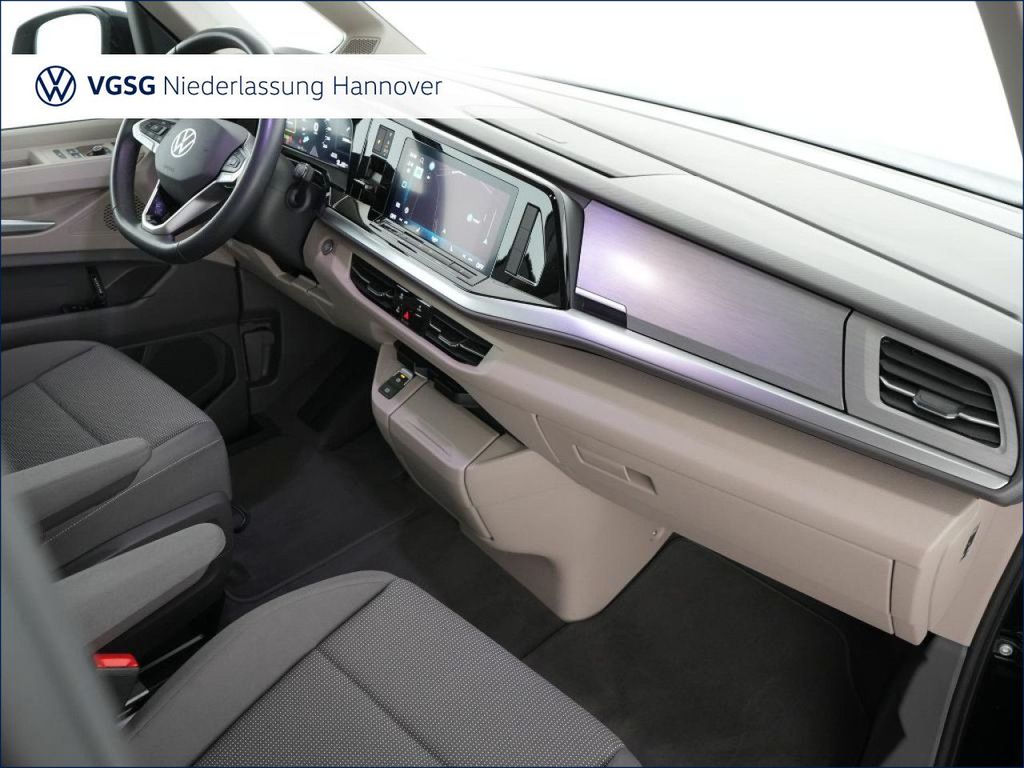 Volkswagen T7 MULTIVAN 2026 г. Чёрный, пробег 27413 км