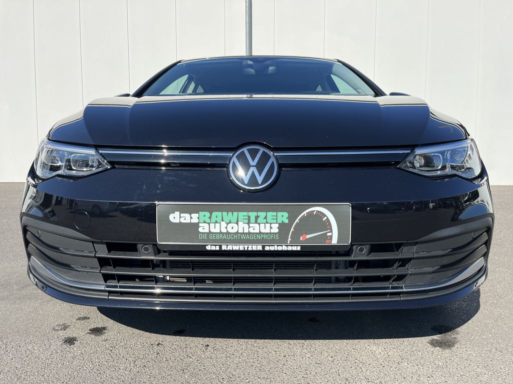 Volkswagen Golf 2023 г. Чёрный, пробег 29987 км