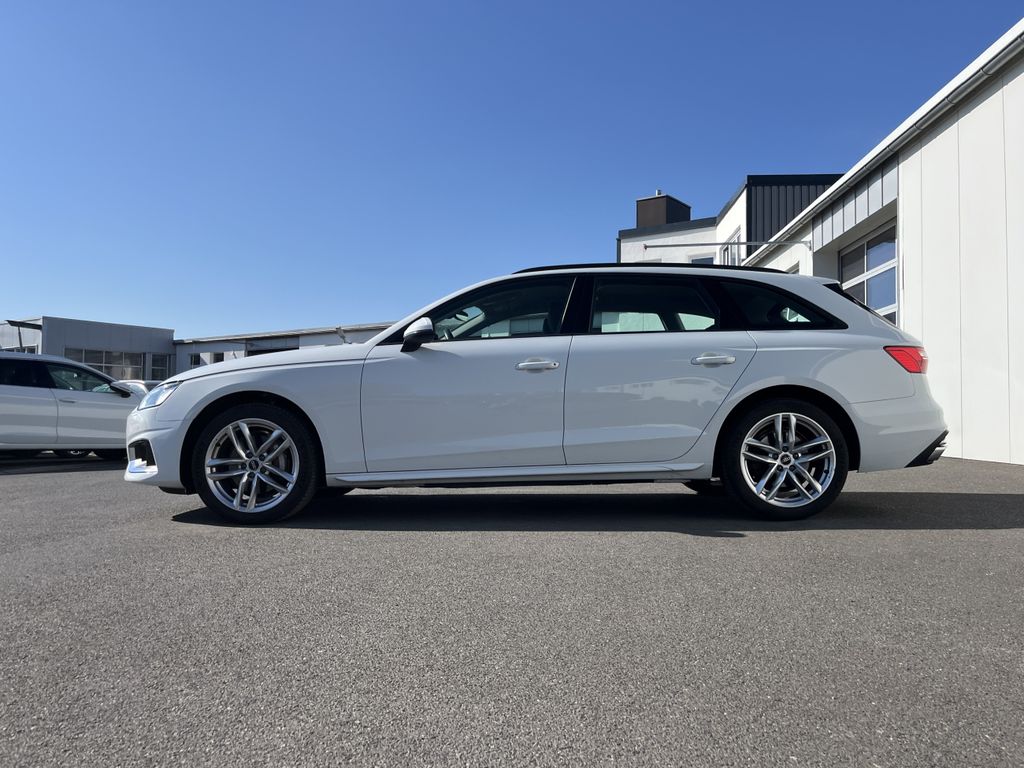 Audi A4 2022 г. Белый, пробег 55540 км