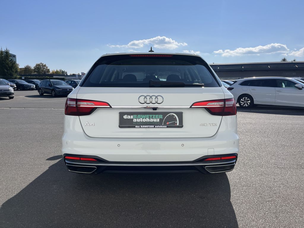 Audi A4 2022 г. Белый, пробег 55540 км
