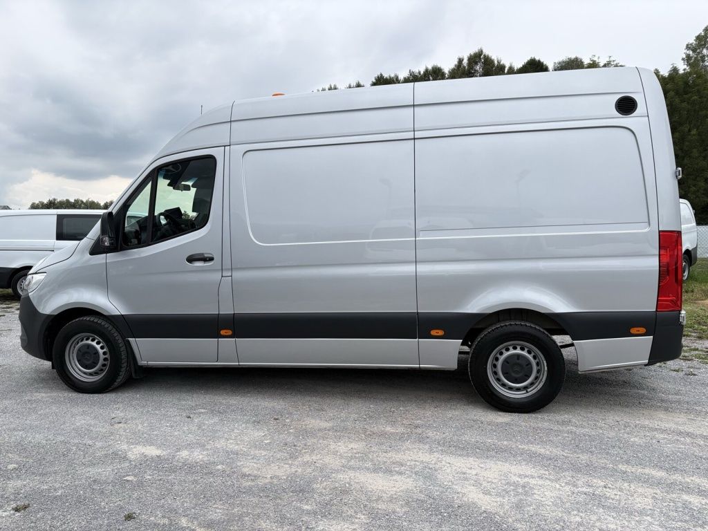 Mercedes-Benz SPRINTER 2022 г. Серебристый, пробег 38838 км