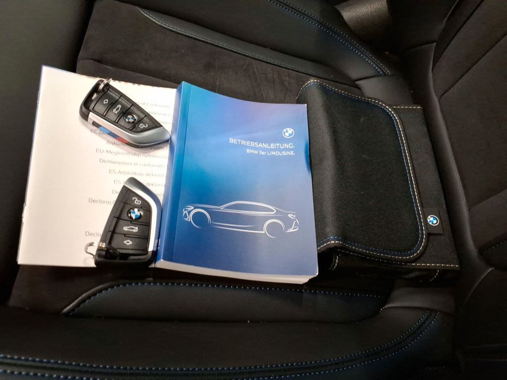 BMW 320 2023 г. Чёрный, пробег 49000 км