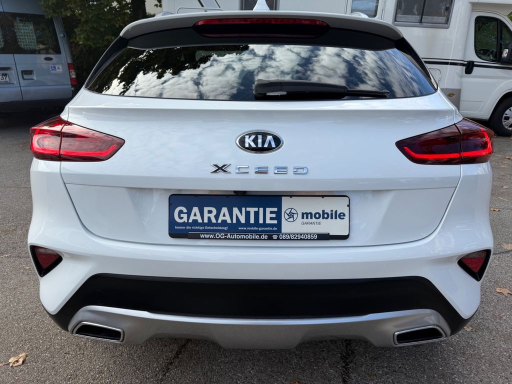 Kia XCeed 2021 г. Белый, пробег 26107 км