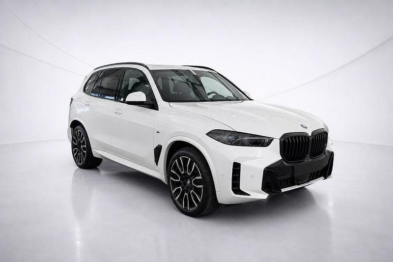 BMW X5 2026 г. Белый, пробег 21206 км