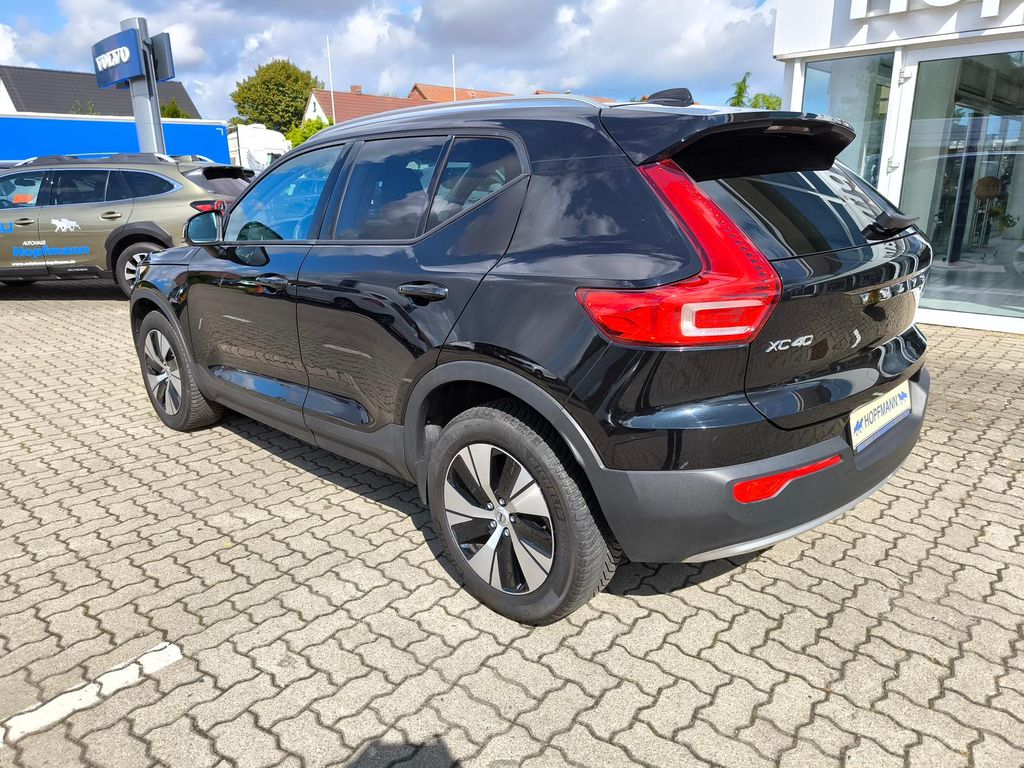 Volvo XC40 2021 г. Чёрный, пробег 57847 км