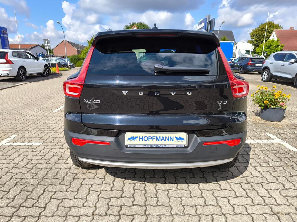 Volvo XC40 2021 г. Чёрный, пробег 57847 км