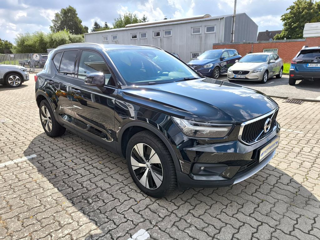 Volvo XC40 2021 г. Чёрный, пробег 57847 км