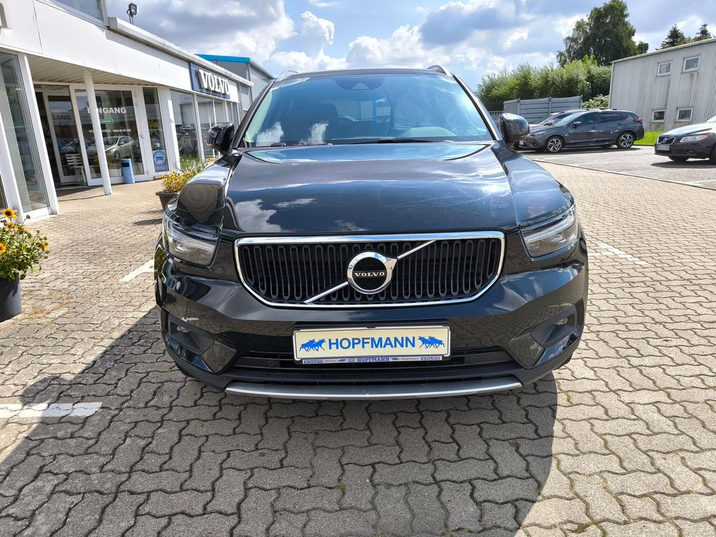 Volvo XC40 2021 г. Чёрный, пробег 57847 км