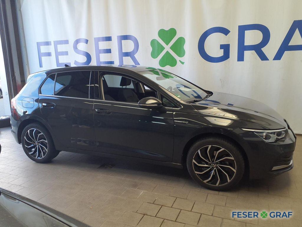 Volkswagen Golf 2023 г. Серый, пробег 41255 км