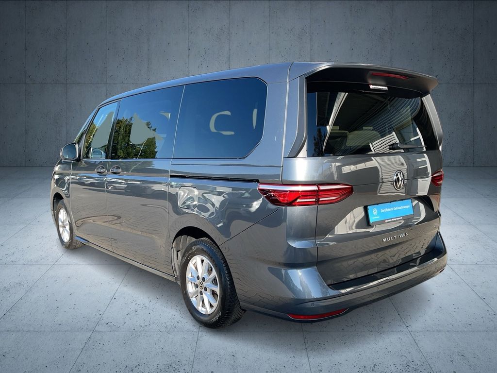 Volkswagen T7 MULTIVAN 2024 г. Серый, пробег 32500 км