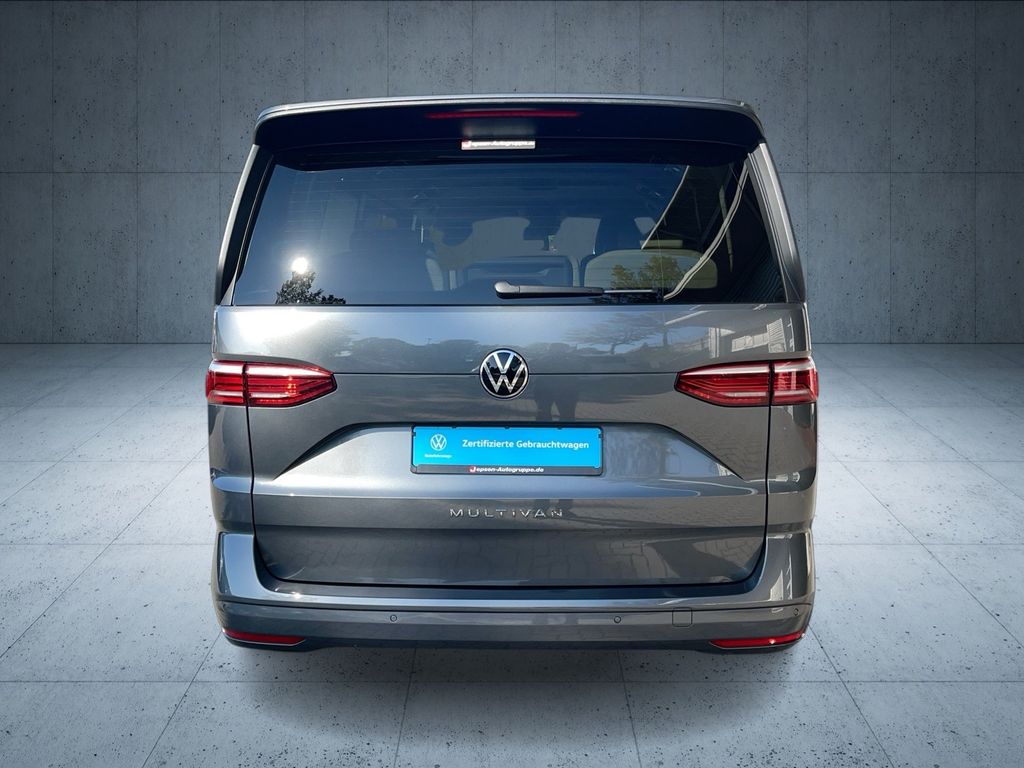 Volkswagen T7 MULTIVAN 2024 г. Серый, пробег 32500 км