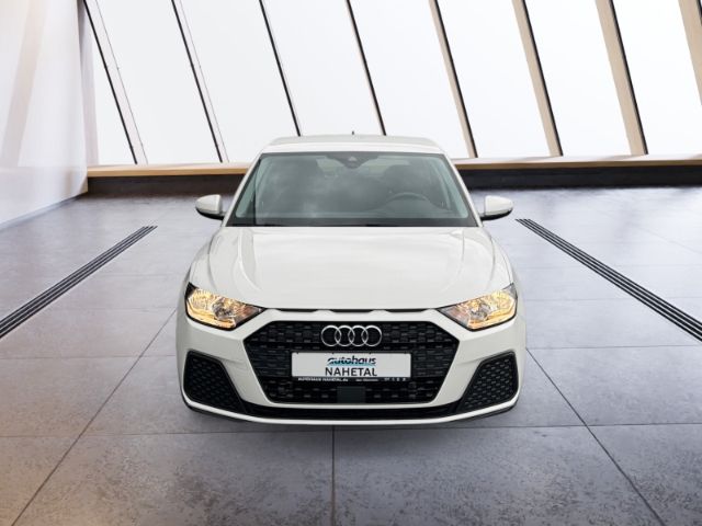 Audi A1 2023 г. Белый, пробег 20553 км
