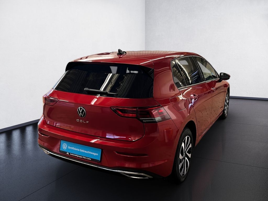 Volkswagen Golf 2021 г. Красный, пробег 57901 км