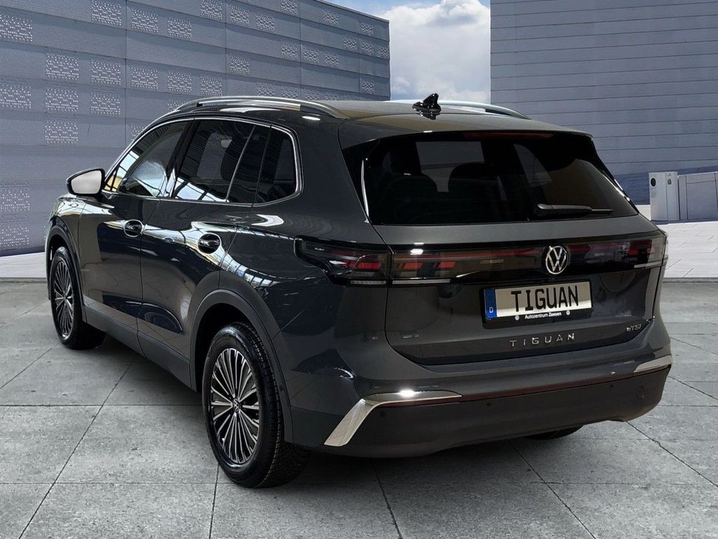 Volkswagen Tiguan 2026 г. Серый, пробег 1500 км