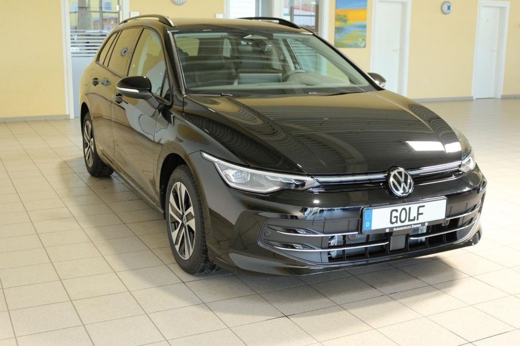 Volkswagen Golf 2026 г. Чёрный, пробег 6000 км